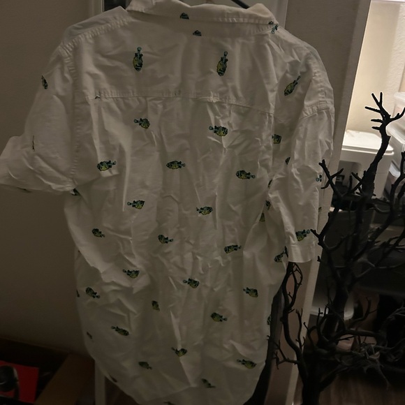 Mens Button Up Top - Picture 2 of 4